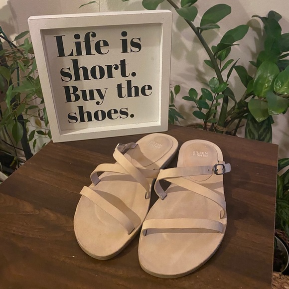NWOT- Eileen fisher Dali sandals in cream - Picture 3 of 4